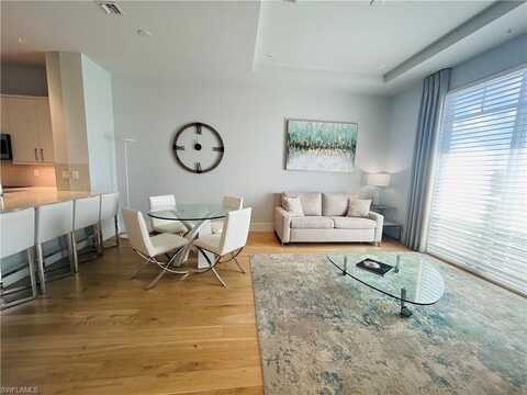 101 8th, NAPLES, FL 34102
