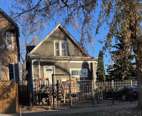 4922 W Ferdinand Street, Chicago, IL 60644