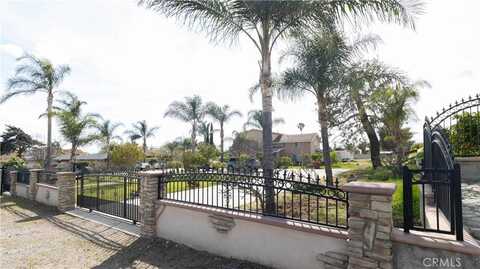 9408 Poplar Avenue, Fontana, CA 92335