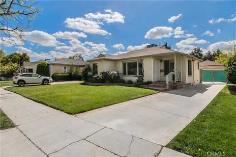 17604 Lemay Street, Lake Balboa, CA 91406