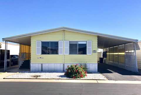 575 S Lyon Avenue, Hemet, CA 92543