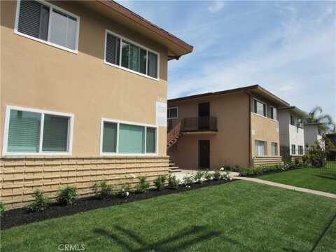 1423 W Lingan Lane, Santa Ana, CA 92704