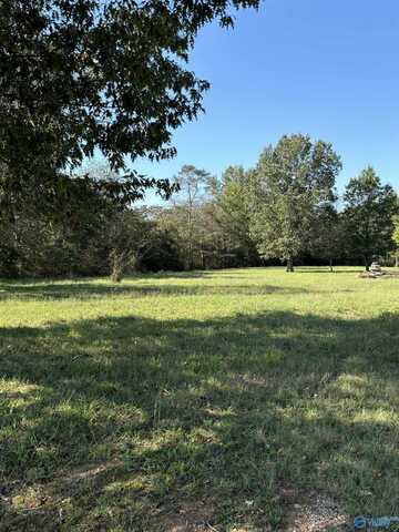 654 Beaver Dam Road, Toney, AL 35773