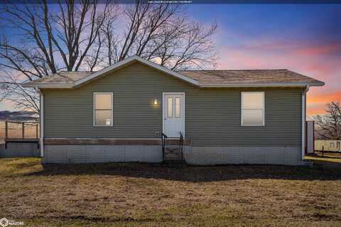 69438 260th Street, Colo, IA 50056