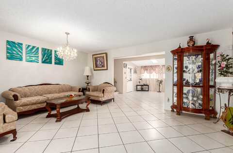 902 North Caribe Avenue, Tucson, AZ 85710