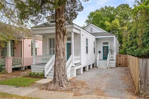 8619 PLUM Street, New Orleans, LA 70118
