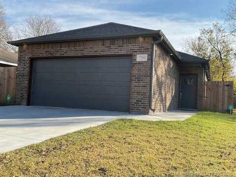 750 E Queen Place, Tulsa, OK 74106