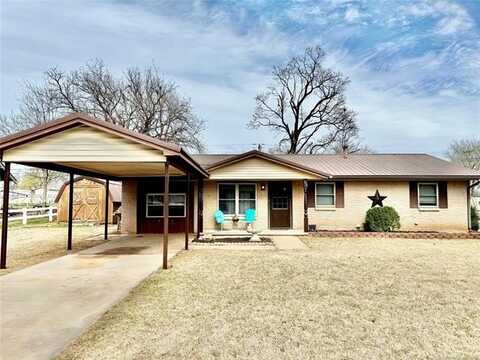 1001 Holly, Perry, OK 73077