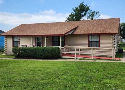 703 N Sioux Avenue, Claremore, OK 74017