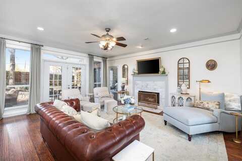 1812 Branch Hollow Lane, Grapevine, TX 76051