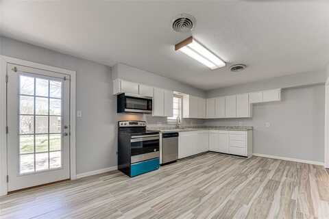 1805 Austin Drive, Kaufman, TX 75142