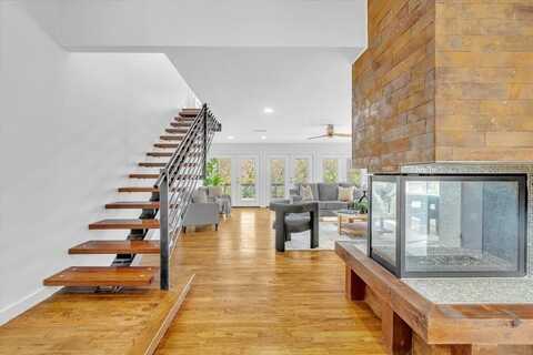 9918 Coldwater Circle, Dallas, TX 75228