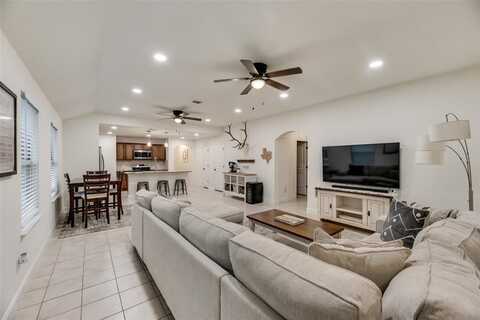 2282 Torch Lake Drive, Forney, TX 75126
