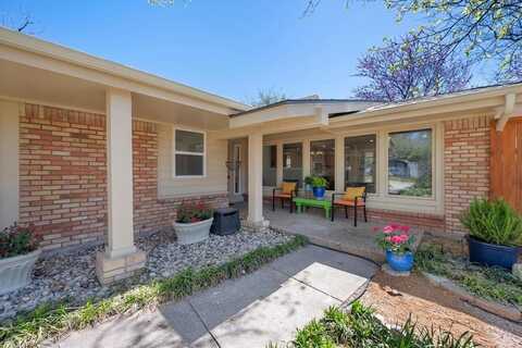 6832 Heatherknoll Drive, Dallas, TX 75248