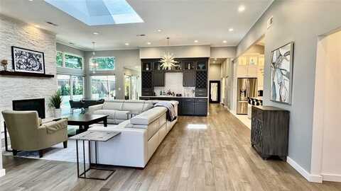 5801 Gallant Fox Lane, Plano, TX 75093