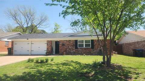 1709 Pamela Lane, Fort Worth, TX 76112