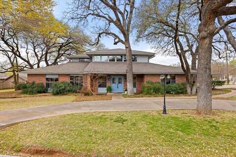 5116 Fairway Circle, Granbury, TX 76049