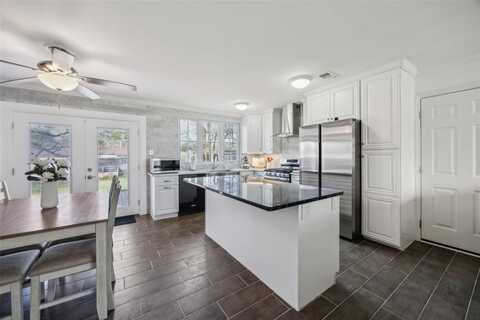 1013 Crane Drive, Euless, TX 76039