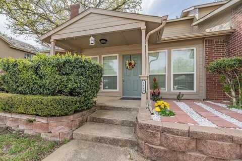1440 Meadowood Village Drive, Fort Worth, TX 76120