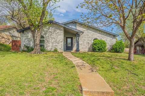 635 Southwood Court, Duncanville, TX 75137