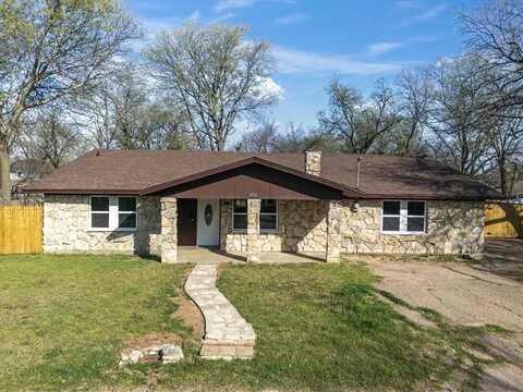 206 Monroe Street, Cleburne, TX 76033