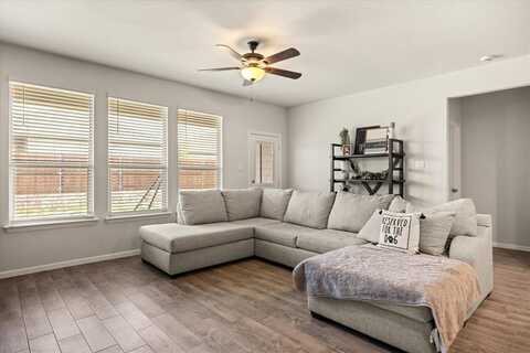 5228 Star Bright Drive, Fort Worth, TX 76179