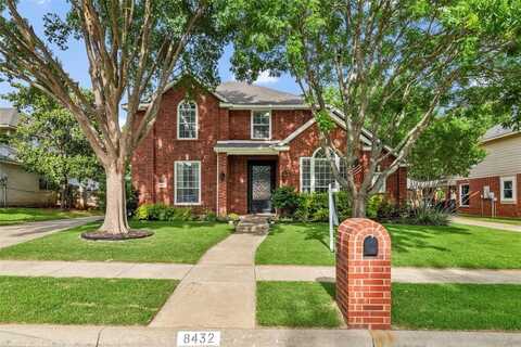 8432 Parkdale Drive, North Richland Hills, TX 76182