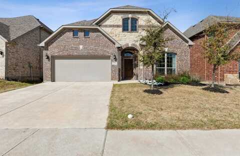 229 Bayonet Drive, Fort Worth, TX 76108