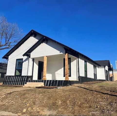 915 NE 1st Street, Mineral Wells, TX 76067