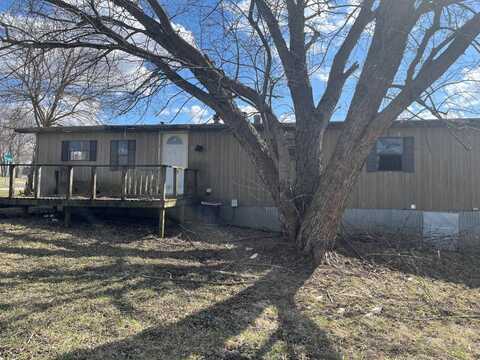 1689 4th Ave, Albia, IA 52531