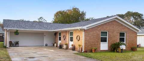 204 Norwich Dr, Gulf Breeze, FL 32561