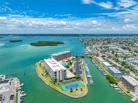1 KEY CAPRI, TREASURE ISLAND, FL 33706