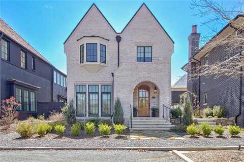 250 4th Street, Fayetteville, GA 30214