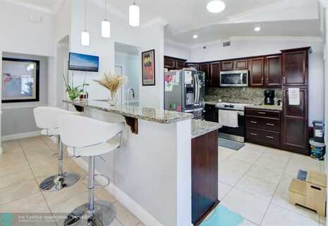 16420 NW 22nd St, Pembroke Pines, FL 33028