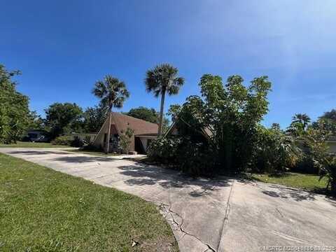 800 28th Avenue, Vero Beach, FL 32960