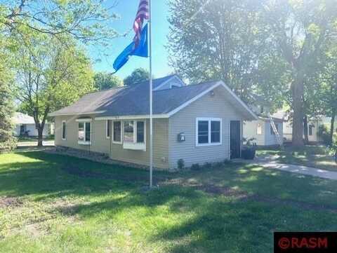528 Locust Street, Saint Peter, MN 56082