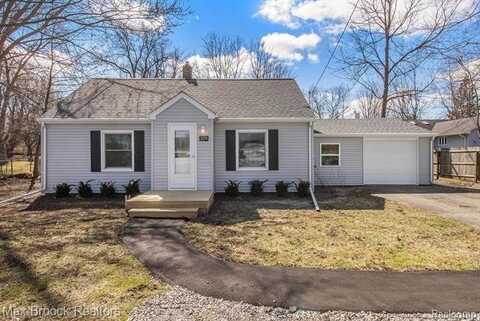 3179 PONTIAC LAKE Road, Waterford, MI 48328