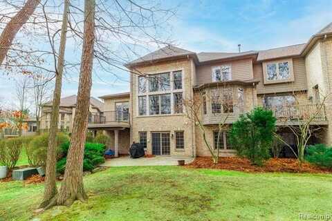 6458 ENCLAVE Drive, Clarkston, MI 48348