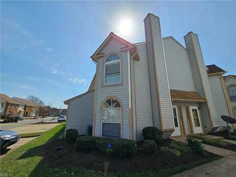 3619 Essex Pond Quay, Virginia Beach, VA 23462
