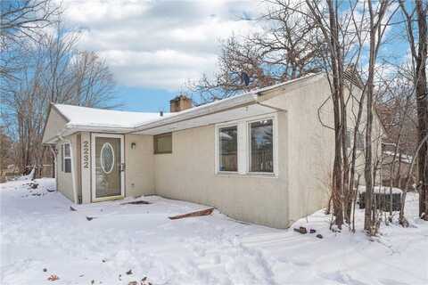 2232 Searle Street, Maplewood, MN 55117