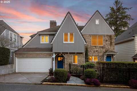 2869 SW CHAMPLAIN DR, Portland, OR 97205
