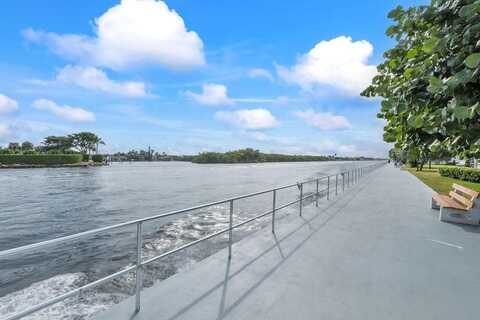 210 Horizons E, Boynton Beach, FL 33435