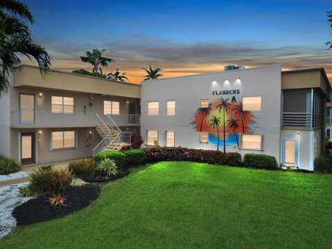 30 Flanders A, Delray Beach, FL 33484