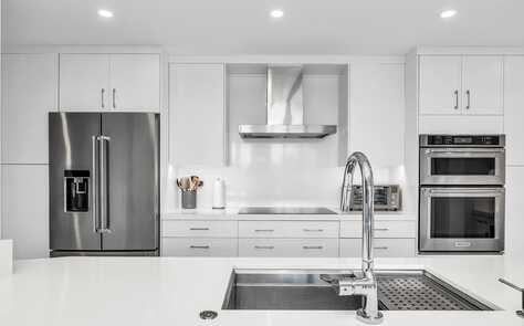 100 SE 5th Avenue, Boca Raton, FL 33432