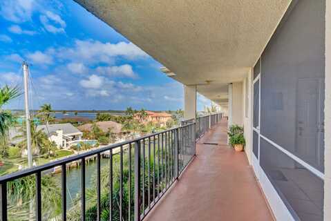 109 Paradise Harbour Boulevard, North Palm Beach, FL 33408