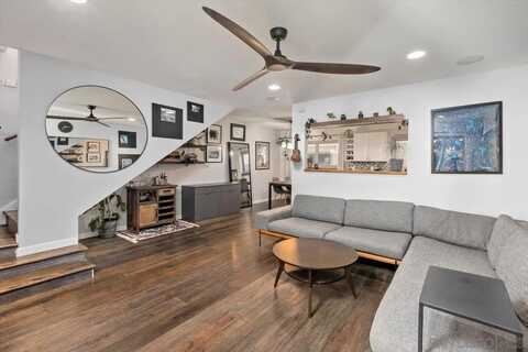 2640 Worden St, San Diego, CA 92110