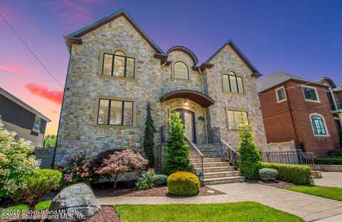 434 Darlington Avenue, Staten Island, NY 10309