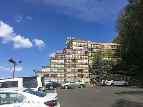 755 Narrows Road N, Staten Island, NY 10304