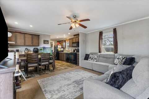 4807 N Hempstead Ct, Sterling Heights, MI 48310