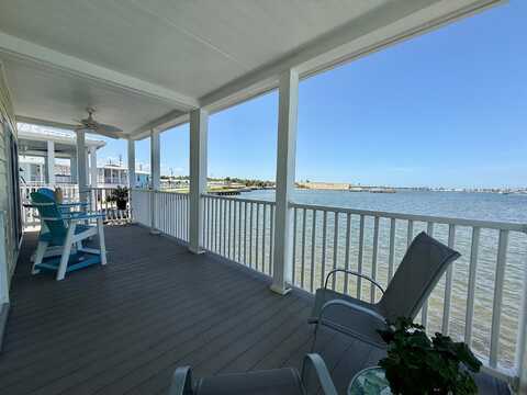 447 NE PIER WAY, Jensen Beach, FL 34957
